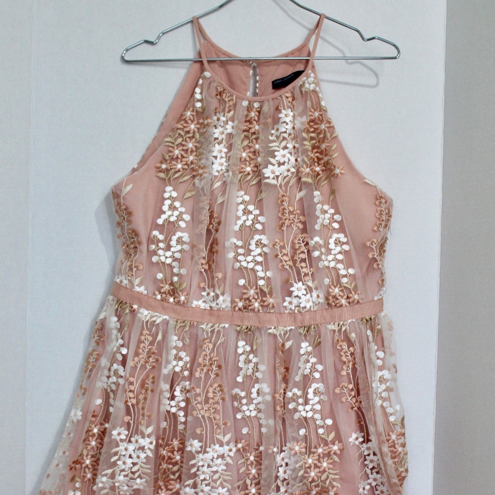 Maggy London Pink and White Floral Midi Dress